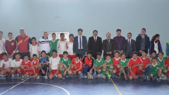  İlçemizde Ortaokullar Arası Futsal Turnuvası Düzenlendi